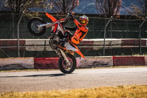 2024-ktm-450-smr-1.jpg